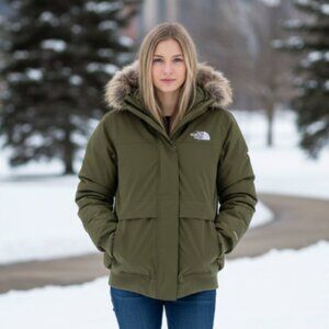 NWT The North Face Women's Arctic Bomber Jacket Colour: W ARCTIC BOMBER Medium